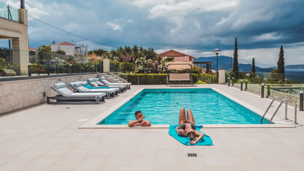 villa marevista pool